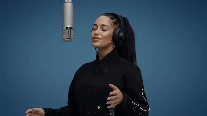 Jorja Smith - Blue Lights | A COLORS SHOW Thumbnail